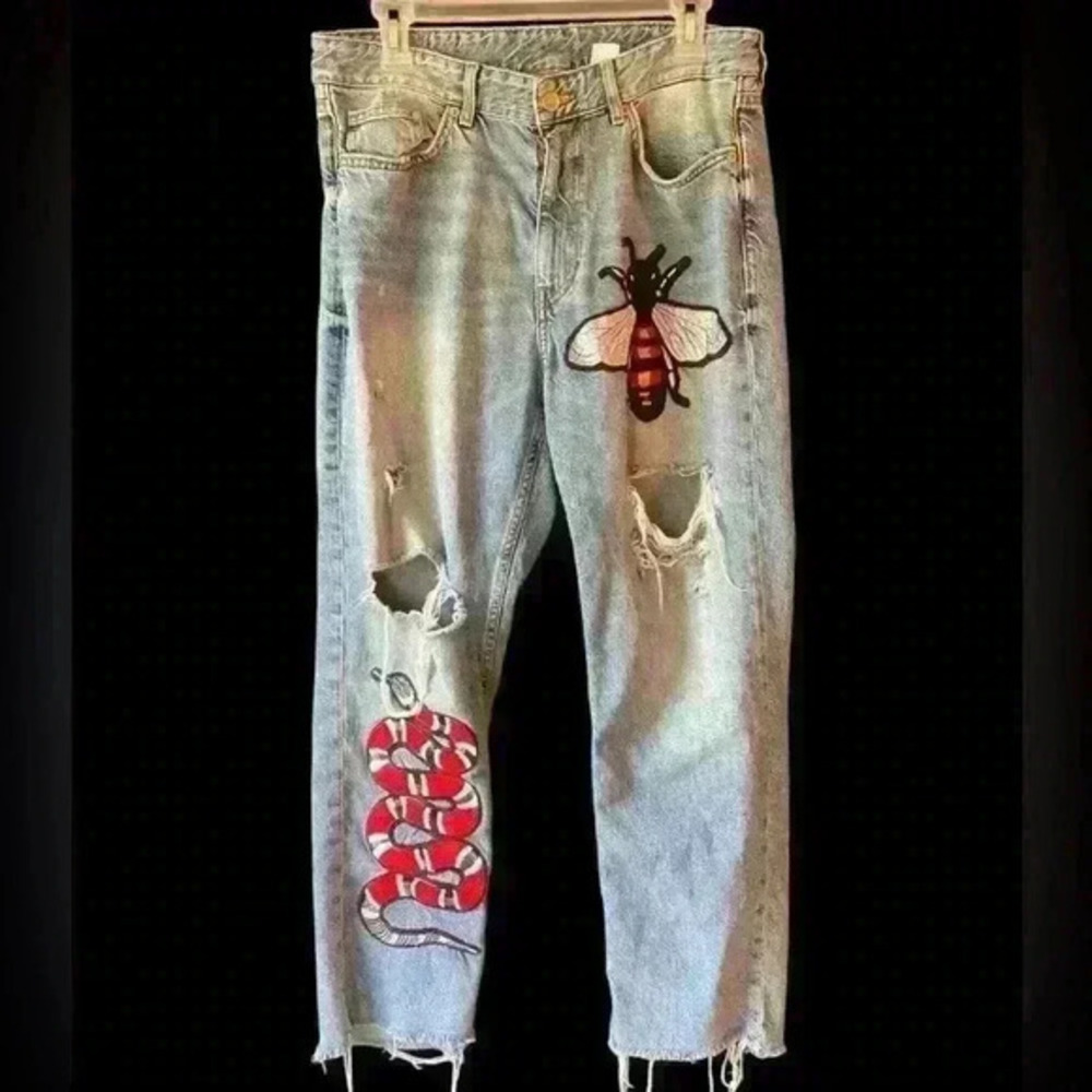 H&M &Denim Straight Leg High Waisted Embroidered/Distressed Jeans Sz 32 (US 0)